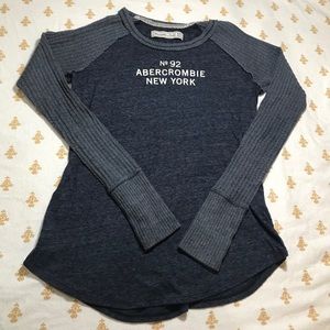 ABERCROMBIE & FITCH TEE